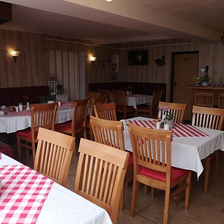 Uschi'S Gasthof Neuendorf  Exteriör bild